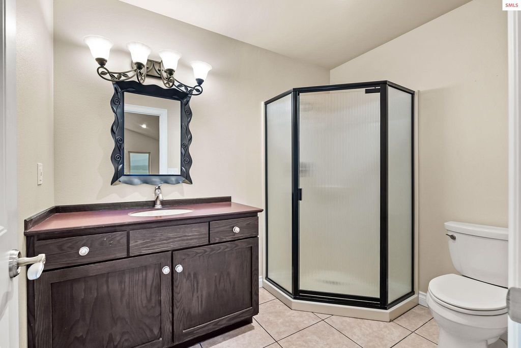 1100 S Division Ave, Sandpoint, ID 83864 photo 35