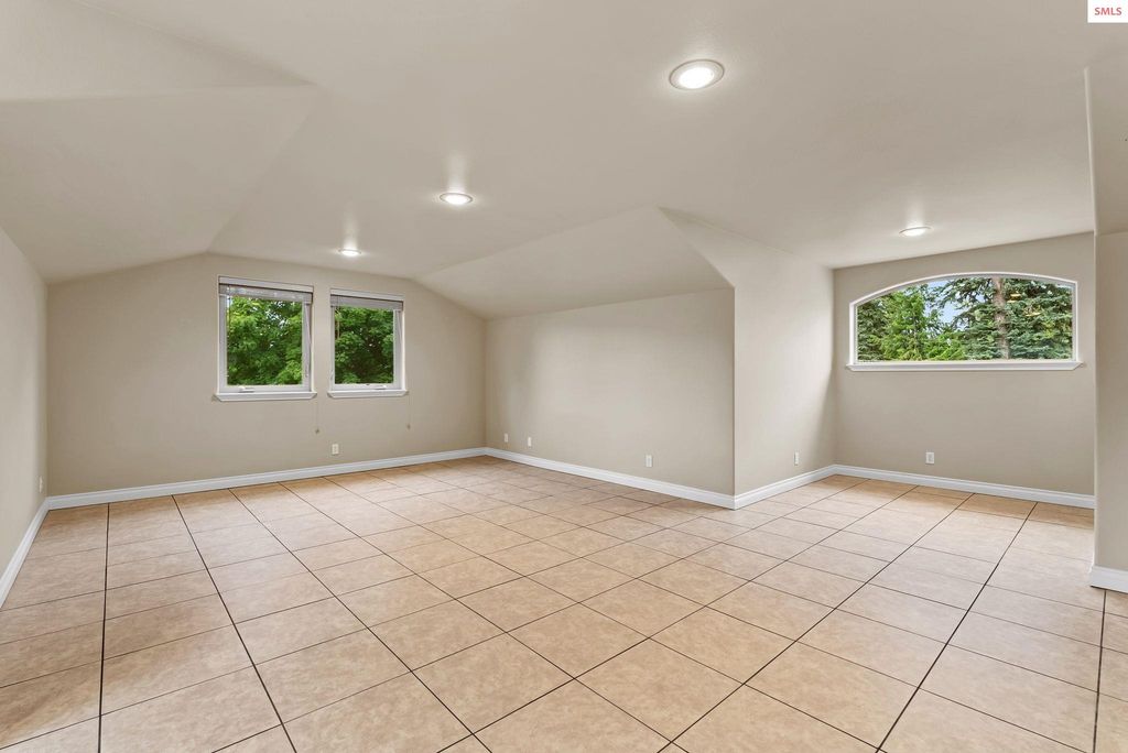 1100 S Division Ave, Sandpoint, ID 83864 photo 40