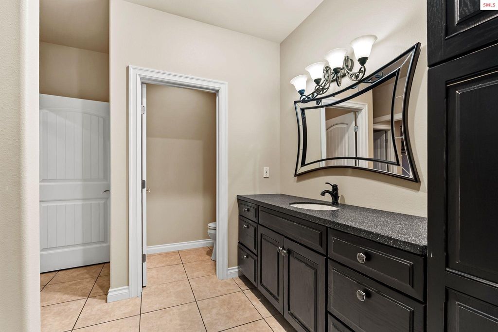 1100 S Division Ave, Sandpoint, ID 83864 photo 56