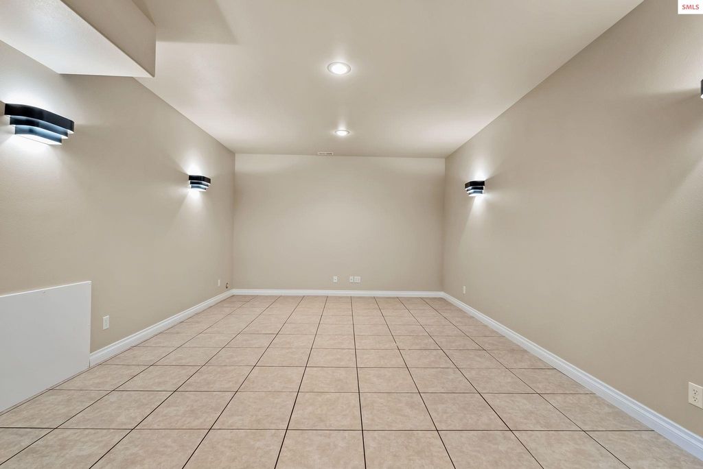 1100 S Division Ave, Sandpoint, ID 83864 photo 60