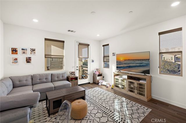 756 Sunrise Road, Rancho Mission Viejo, CA 92694