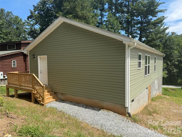 509 Bonner Street, Hendersonville, NC 28739