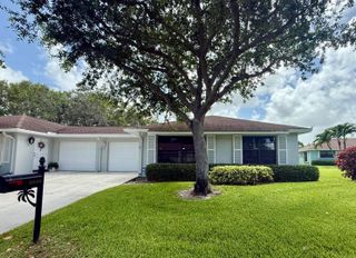 9890 Pecan Tree Drive B, Boynton Beach, FL 33436