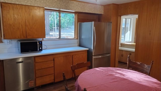 594 Loop Drive, Camp Nelson, CA 93265