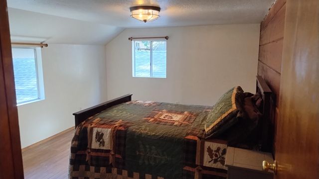 594 Loop Drive, Camp Nelson, CA 93265