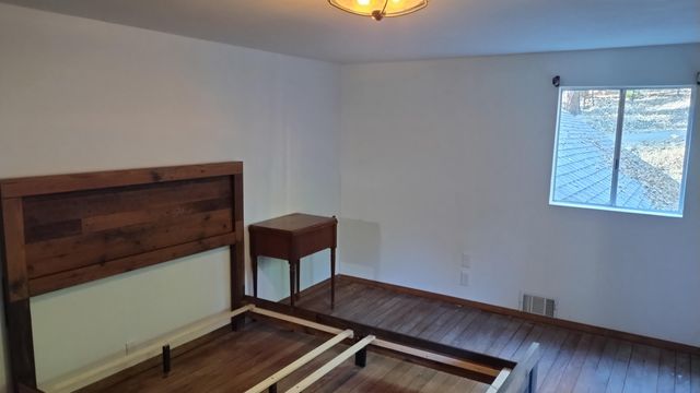 594 Loop Drive, Camp Nelson, CA 93265