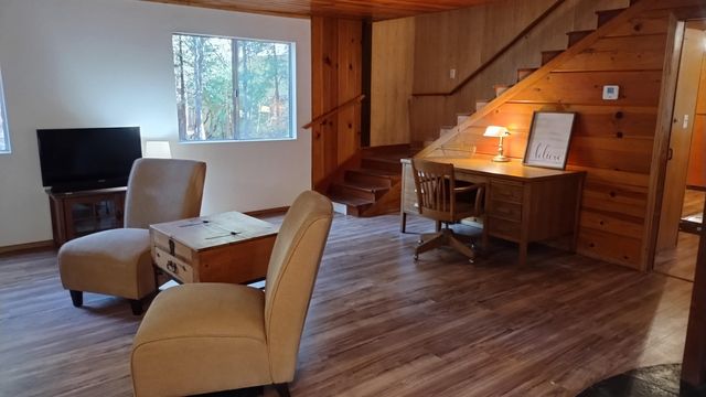 594 Loop Drive, Camp Nelson, CA 93265