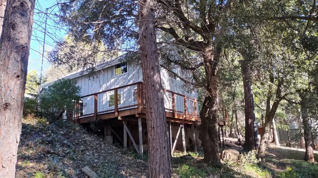 594 Loop Drive, Camp Nelson, CA 93265