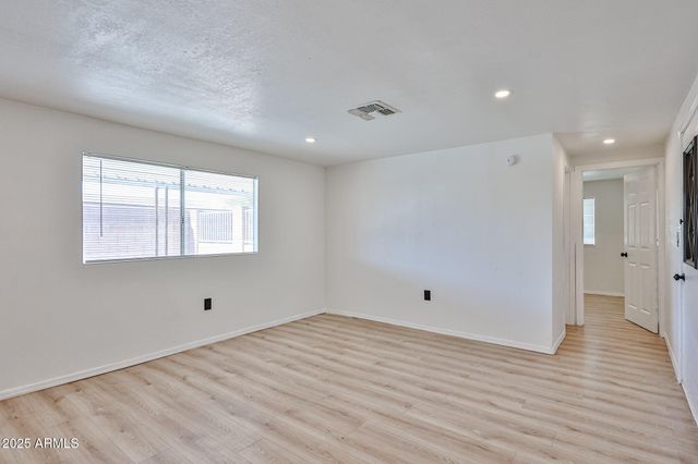 437 E ANNETTE Drive, Phoenix, AZ 85022