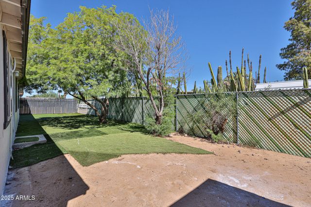 437 E ANNETTE Drive, Phoenix, AZ 85022