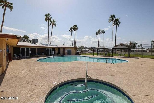 437 E ANNETTE Drive, Phoenix, AZ 85022