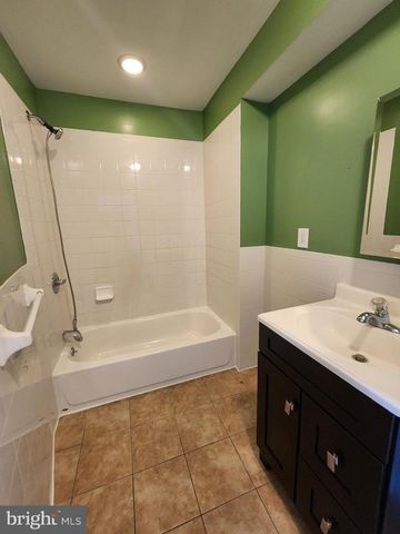 89 SPARKS ST, Philadelphia, PA 19120