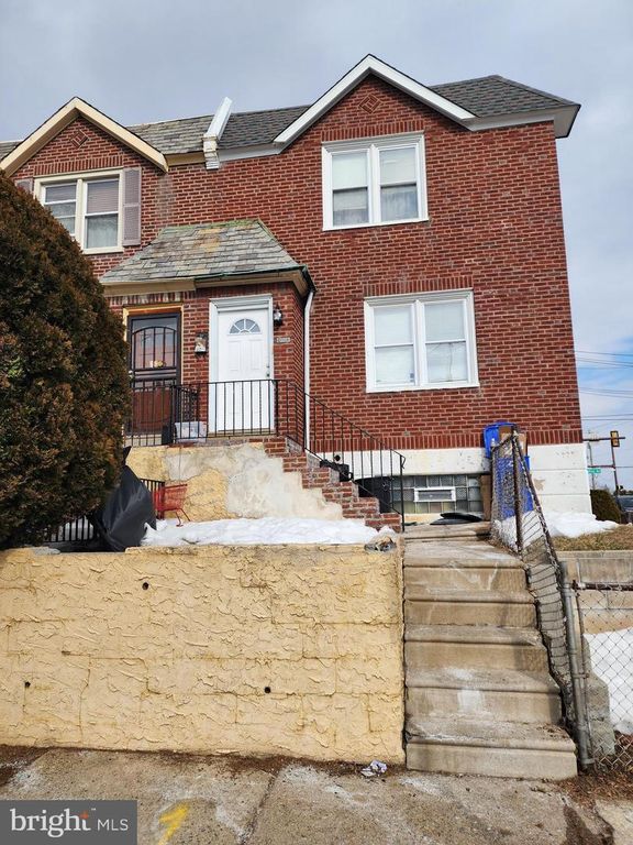 89 SPARKS ST, Philadelphia, PA 19120