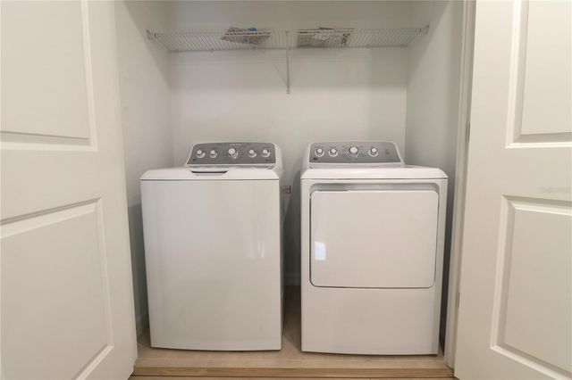 2208 PARAVANE WAY, Wesley Chapel, FL 33543