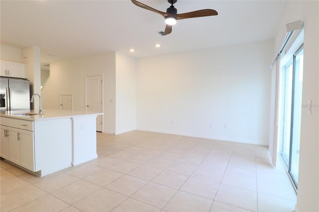 2208 PARAVANE WAY, Wesley Chapel, FL 33543