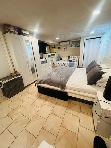 84 Elsie St, Everett, MA 02149