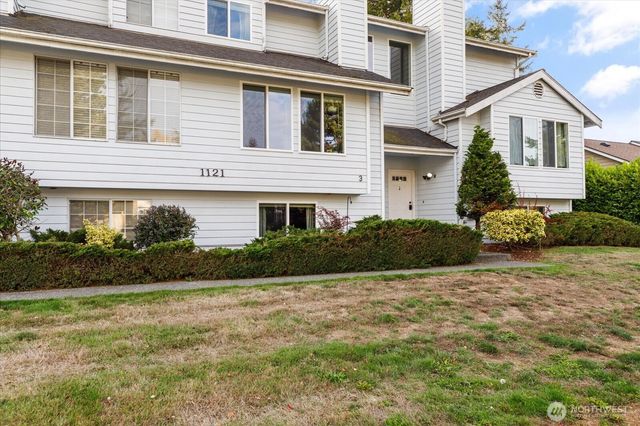1121 SW Barrington Drive #3, Oak Harbor, WA 98277