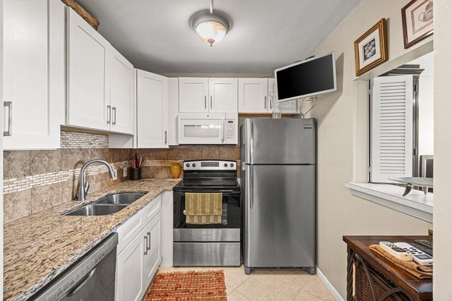 175 Suffolk E 175, Boca Raton, FL 33434