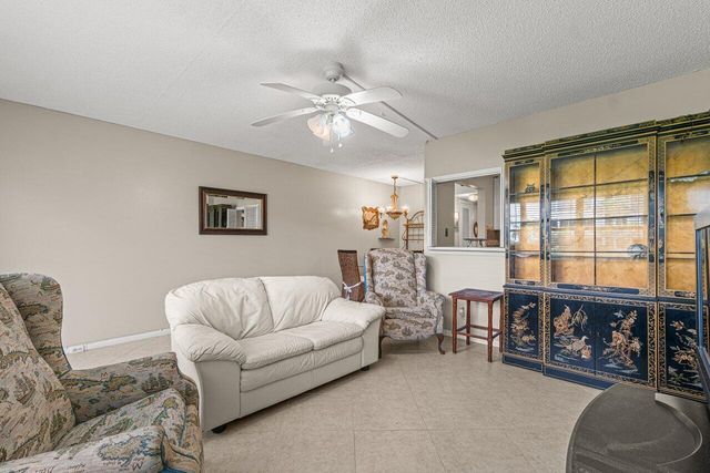 175 Suffolk E 175, Boca Raton, FL 33434