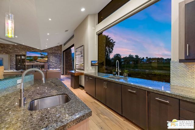 72 Royal Saint Georges Way, Rancho Mirage, CA 92270