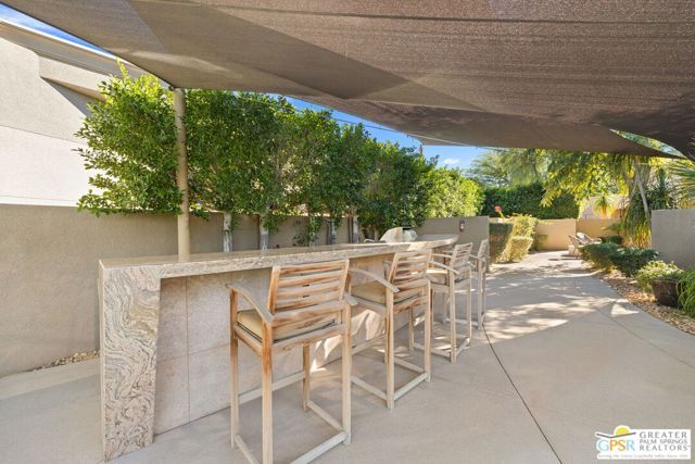 72 Royal Saint Georges Way, Rancho Mirage, CA 92270
