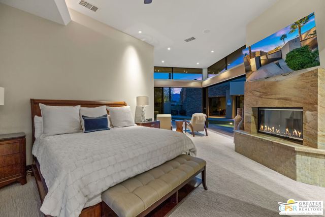 72 Royal Saint Georges Way, Rancho Mirage, CA 92270