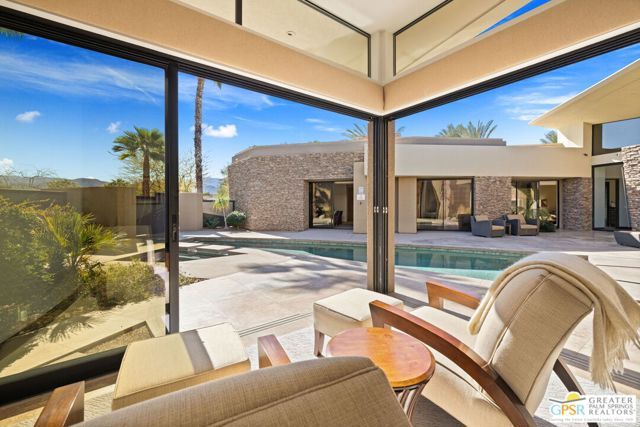 72 Royal Saint Georges Way, Rancho Mirage, CA 92270