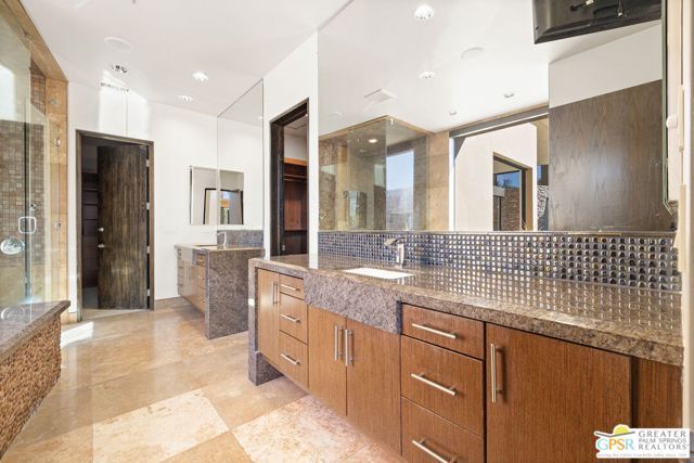 72 Royal Saint Georges Way, Rancho Mirage, CA 92270