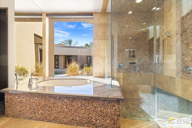 72 Royal Saint Georges Way, Rancho Mirage, CA 92270