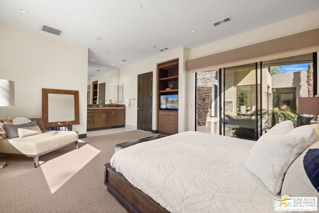 72 Royal Saint Georges Way, Rancho Mirage, CA 92270