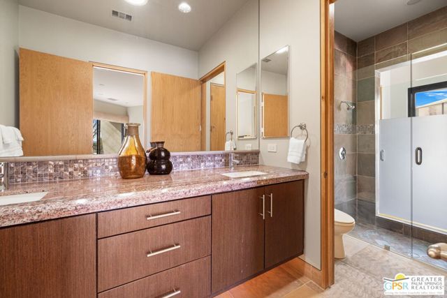 72 Royal Saint Georges Way, Rancho Mirage, CA 92270