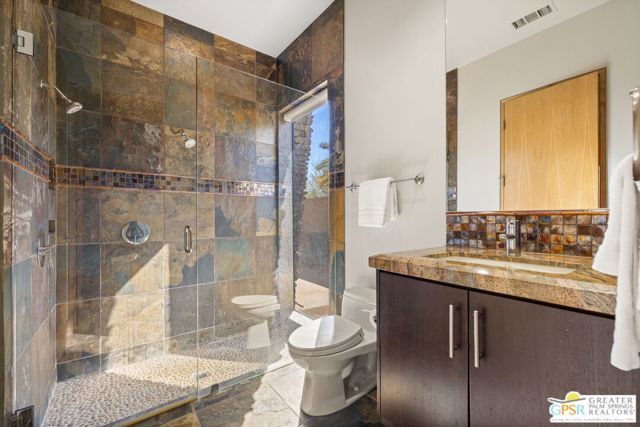 72 Royal Saint Georges Way, Rancho Mirage, CA 92270