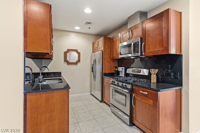 4525 Dean Martin Drive 402, Las Vegas, NV 89103