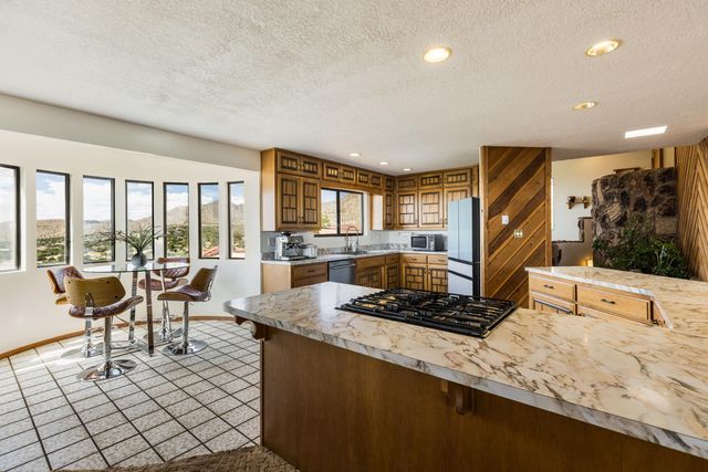 40 Cedar Hill Place NE, Albuquerque, NM 87122