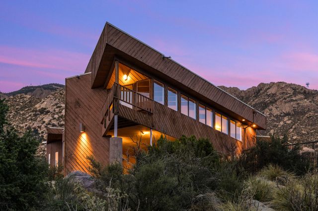 40 Cedar Hill Place NE, Albuquerque, NM 87122