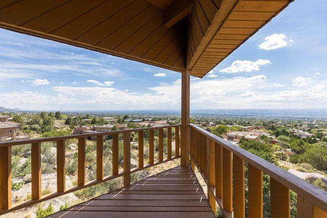 40 Cedar Hill Place NE, Albuquerque, NM 87122