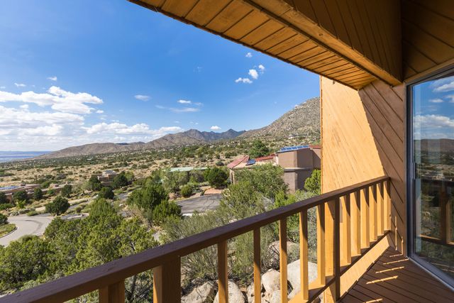 40 Cedar Hill Place NE, Albuquerque, NM 87122