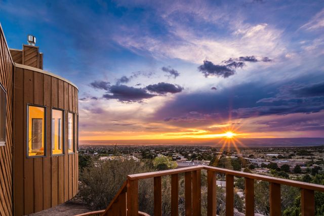 40 Cedar Hill Place NE, Albuquerque, NM 87122
