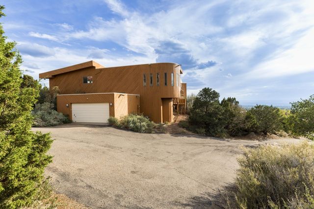 40 Cedar Hill Place NE, Albuquerque, NM 87122