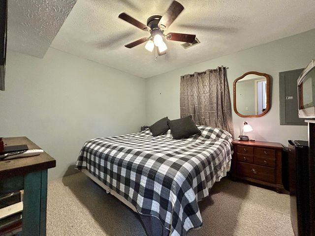 3904 Castlewood Court, Somerset, KY 42503