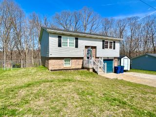 3904 Castlewood Court, Somerset, KY 42503