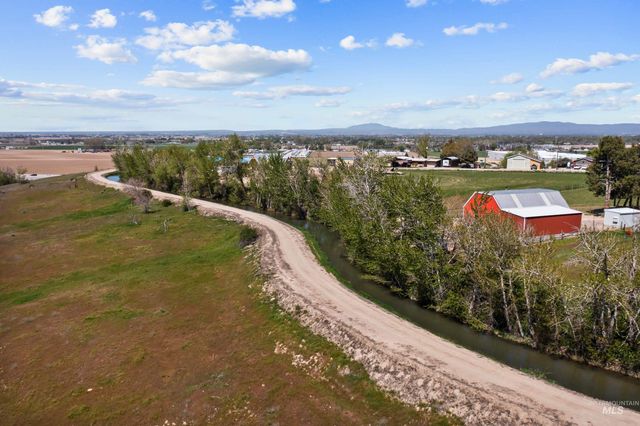 5560 W Belvedere Lane, Meridian, ID 83642