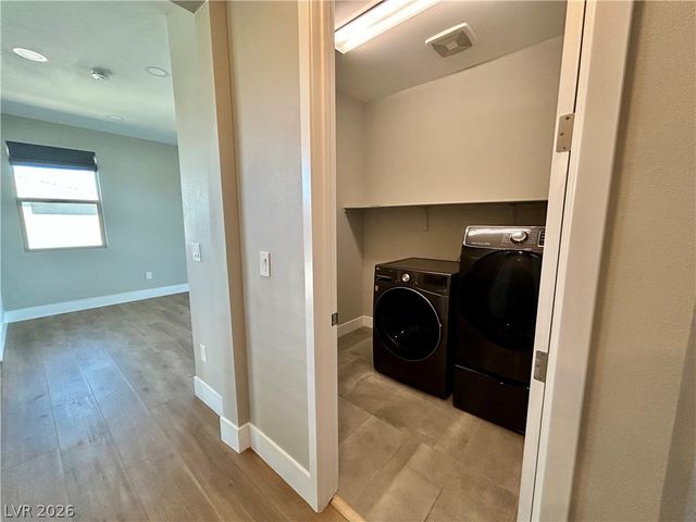 6040 Andezano Drive, Las Vegas, NV 89135