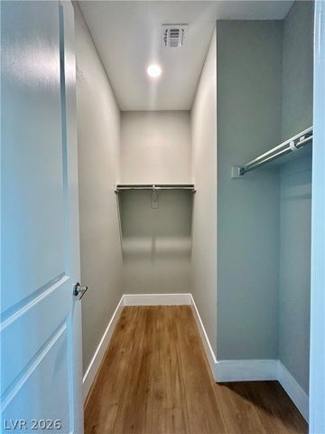 6040 Andezano Drive, Las Vegas, NV 89135