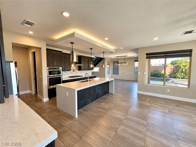 6040 Andezano Drive, Las Vegas, NV 89135