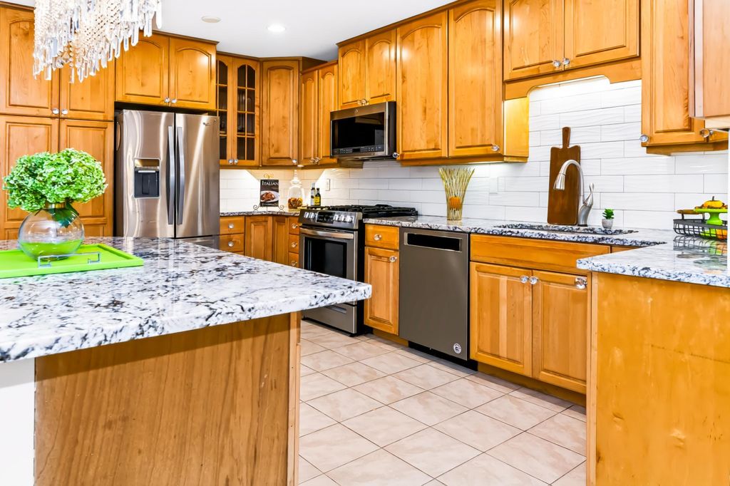 4164 Shirlee Lane S, Shoreview, MN 55126 — photo 5