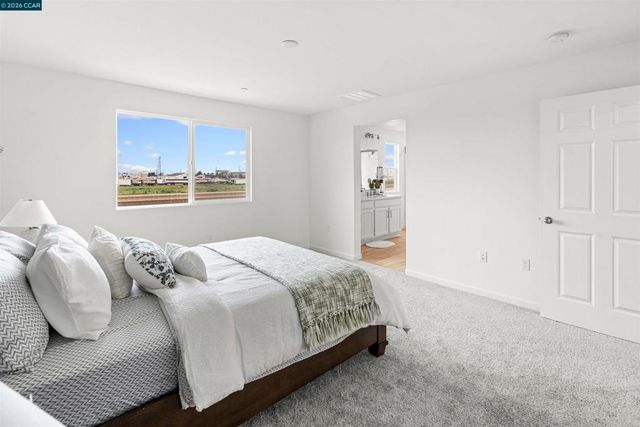 953 Arneis Ave, Manteca, CA 95337