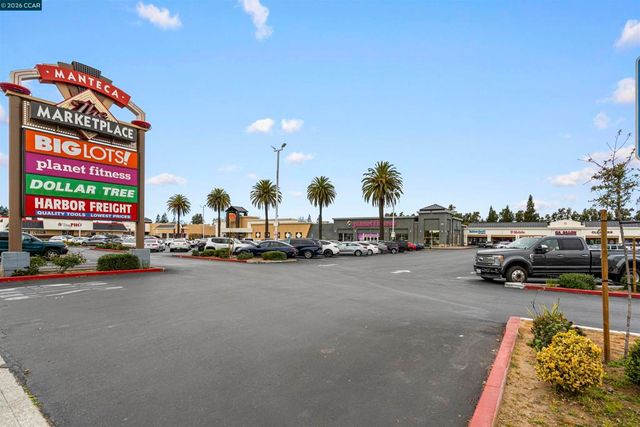 953 Arneis Ave, Manteca, CA 95337