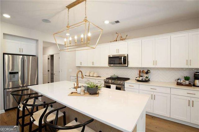 5550 Bergeson Way, Cumming, GA 30028