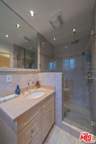 516 N Crescent Heights Boulevard, Los Angeles, CA 90048